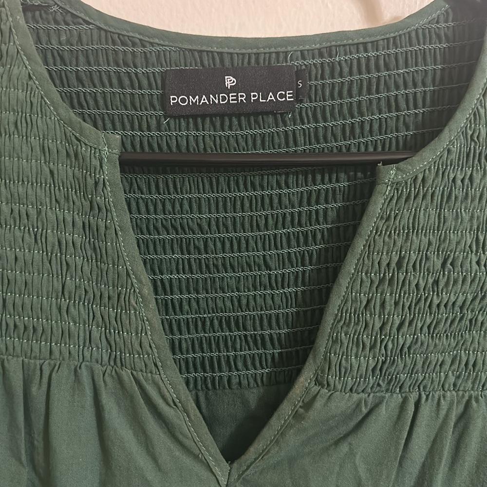 EUC Tuckernuck Pomander Place Smocked Emerald Green Long Sleeve Dress - Picture 2 of 4
